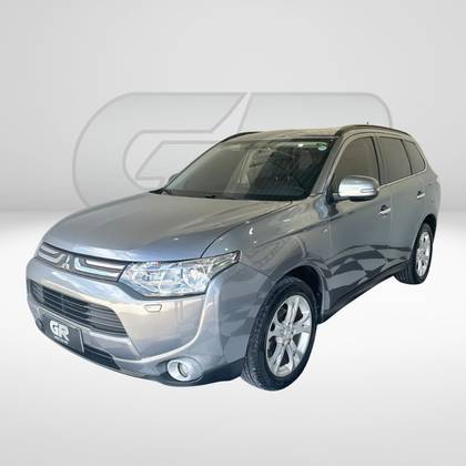 MITSUBISHI OUTLANDER 3.0 GT 4X4 V6 24V GASOLINA 4P AUTOMÁTICO